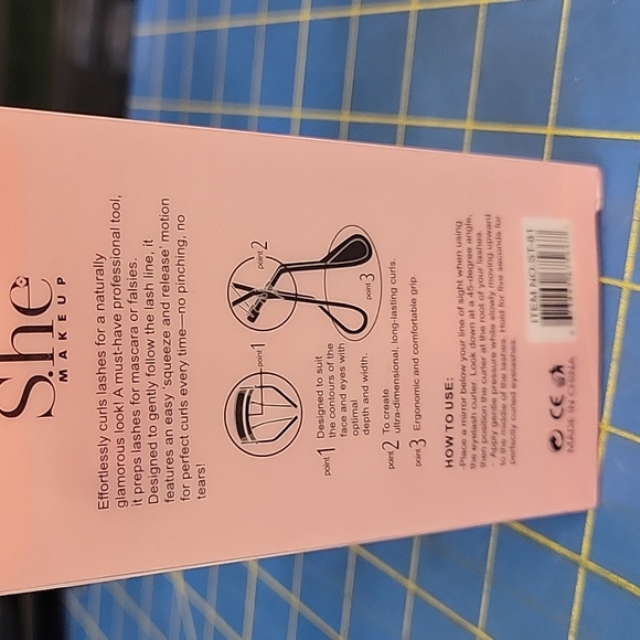 She Makeup Eyelash Curler with Pink Handles New Sealed Package - Picture 3 of 4
